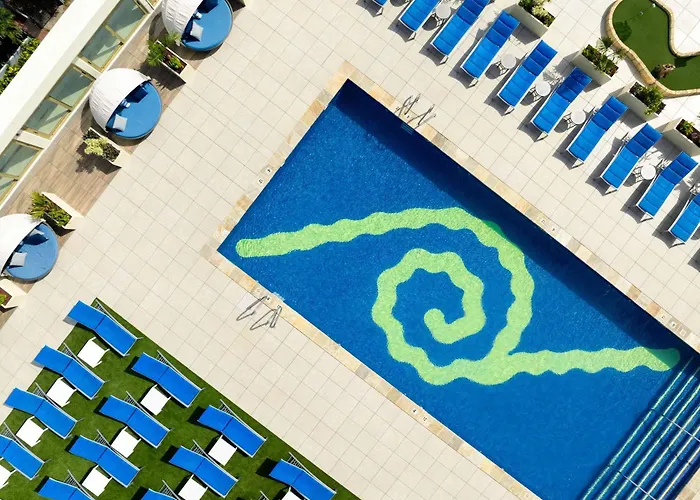 Hilton Waikiki Beach Resort & Spa